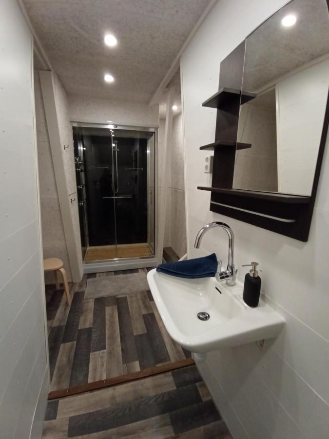 Abrahams Camp Apartment Flisehult Luaran gambar